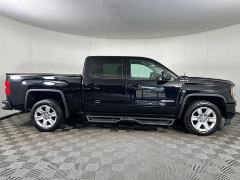 Used 2017 GMC Sierra 1500 SLE w/ SLE Value Package AWD/4WD image 6