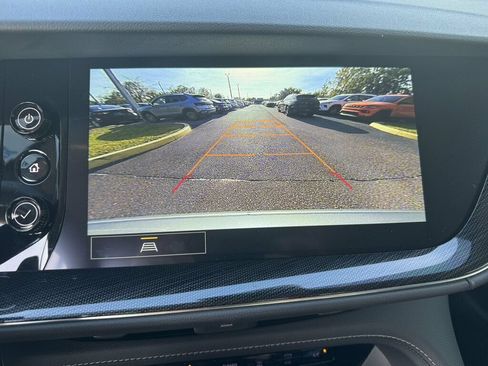 Used 2023 Buick Envision Preferred w/ Sport Touring Package AWD/4WD image 6