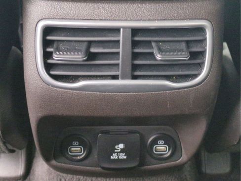 Used 2023 Hyundai Santa Fe Limited image 20