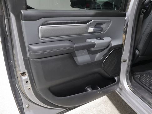 Used 2022 RAM 1500 Big Horn AWD/4WD image 17