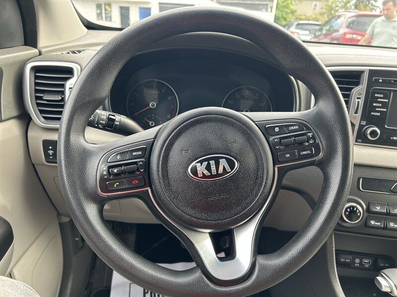 Used 2017 Kia Sportage LX AWD/4WD image 13