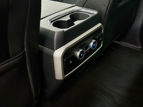 Used 2024 Ford Expedition Limited image 27