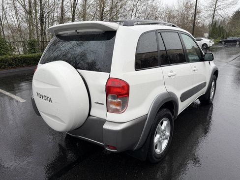 Used 2001 Toyota RAV4 4WD image 5