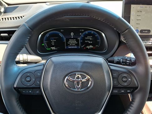 Used 2023 Toyota Venza Limited AWD/4WD image 20