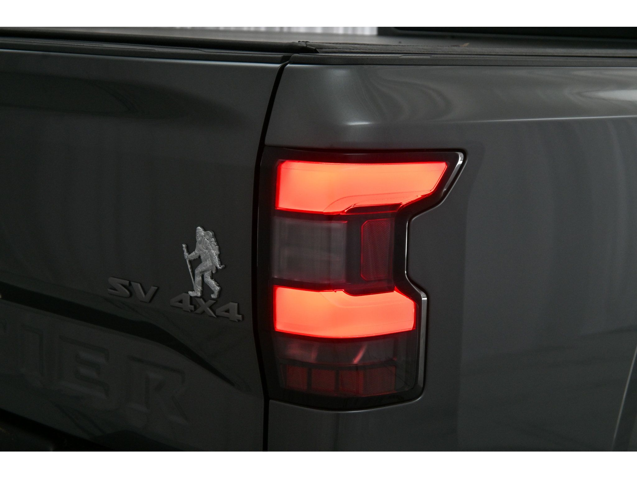 Used 2022 Nissan Frontier SV w/ Technology Package AWD/4WD image 24