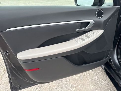 Used 2025 Hyundai Sonata SEL FWD image 13