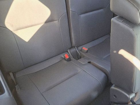 Used 2024 Mitsubishi Outlander Ralliart AWD/4WD image 13