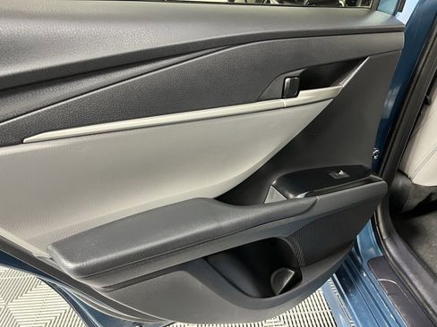 Used 2025 Toyota Camry SE image 24