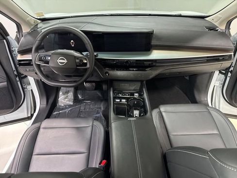 Used 2025 Nissan Murano SL AWD/4WD image 16