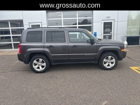 Used 2015 Jeep Patriot Sport w/ Tire & Wheel Group AWD/4WD image 8