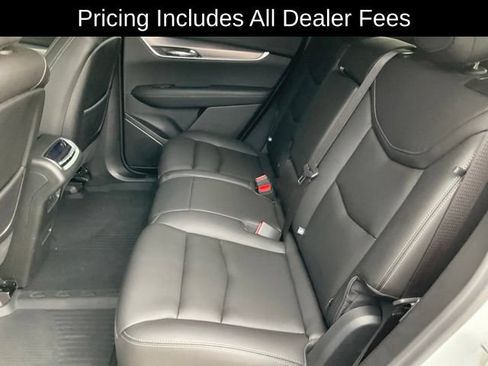 Used 2024 Cadillac XT6 Luxury w/ LPO, Floor Liner Package AWD/4WD image 17