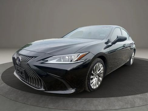 Used 2020 Lexus ES 300h w/ Accessory Package FWD image 1
