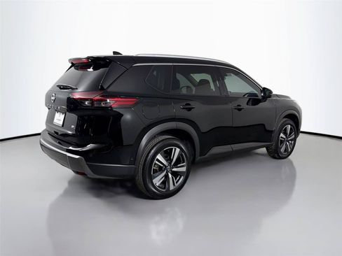 Used 2024 Nissan Rogue SL FWD image 6