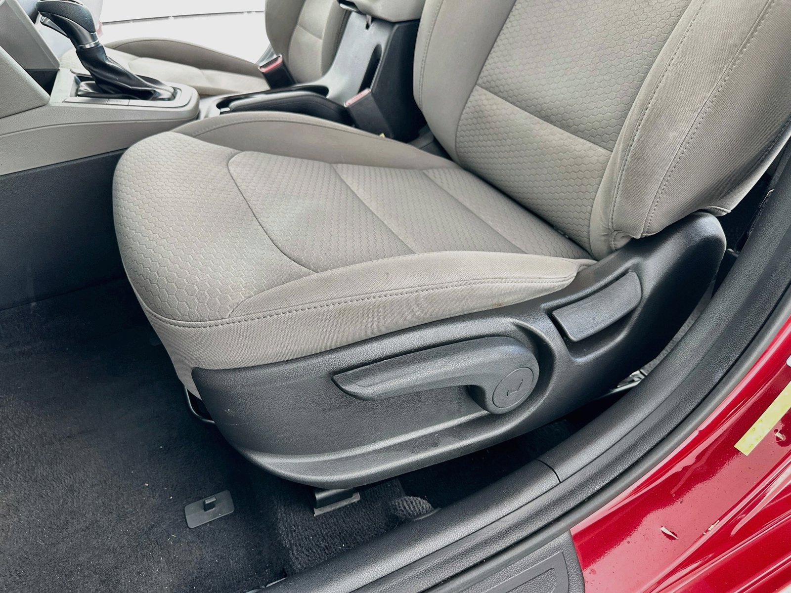 Used 2019 Hyundai Elantra SE FWD image 26