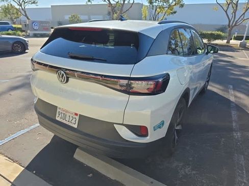 Used 2024 Volkswagen ID.4 Pro S image 7