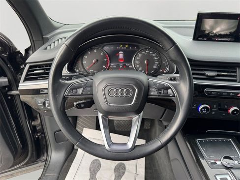Used 2018 Audi Q7 3.0T Premium image 19