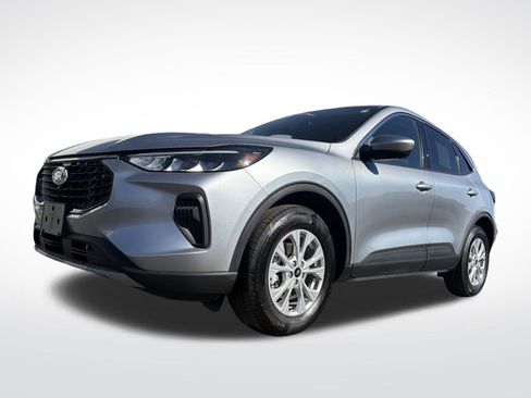 Used 2023 Ford Escape Active w/ Tech Pack #2 image 2