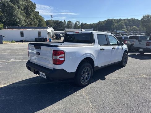 New 2025 Ford Maverick XLT image 5