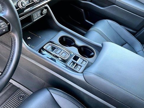 Certified 2025 Honda Pilot EX-L image 18