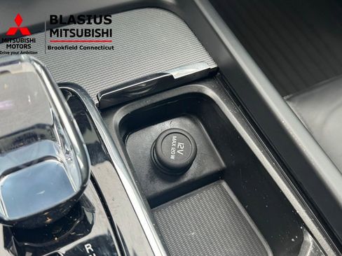 Used 2024 Volvo S60 B5 Plus image 26