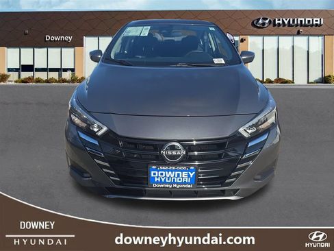 Used 2025 Nissan Versa SV FWD image 8