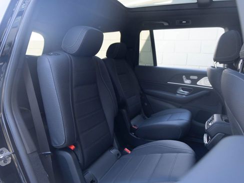 New 2026 Mercedes-Benz GLS 580 4MATIC image 23