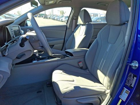 Certified 2023 Hyundai Elantra SEL image 13