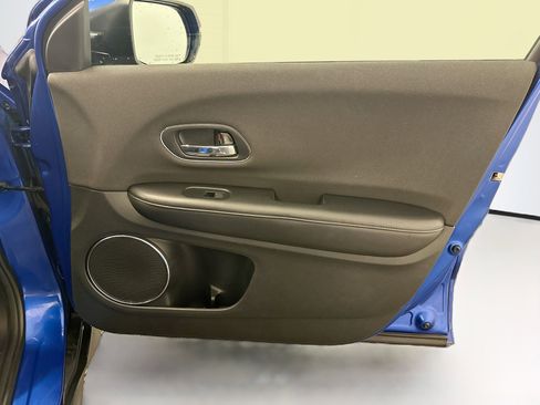 Used 2020 Honda HR-V EX image 33