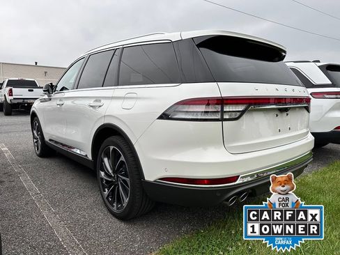 Used 2023 Lincoln Aviator Reserve w/ Equipment Group 201A AWD/4WD image 3