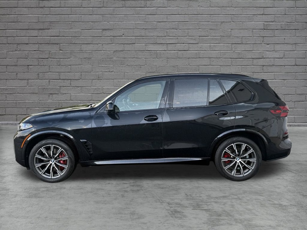 Used 2025 BMW X5 xDrive40i w/ M Sport Package AWD/4WD image 3