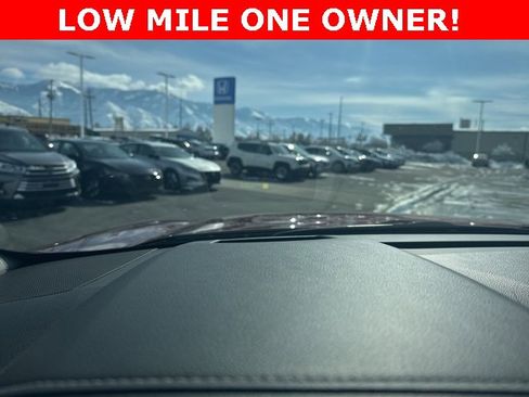 Used 2018 GMC Yukon Denali w/ Open Road Package image 29