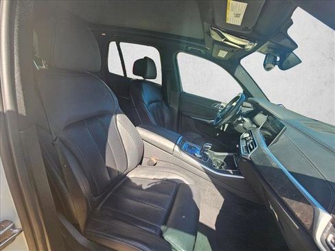 Used 2022 BMW X5 xDrive45e w/ M Sport Package image 16