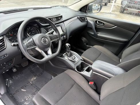 Used 2021 Nissan Rogue Sport S image 13