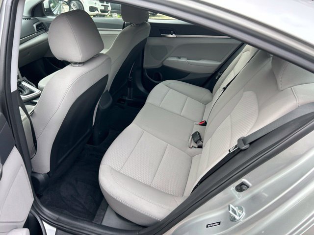 Used 2020 Hyundai Elantra SE FWD image 6