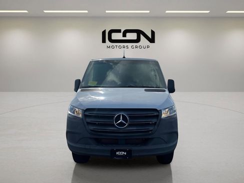 Used 2022 Mercedes-Benz Sprinter 144 Cargo image 2