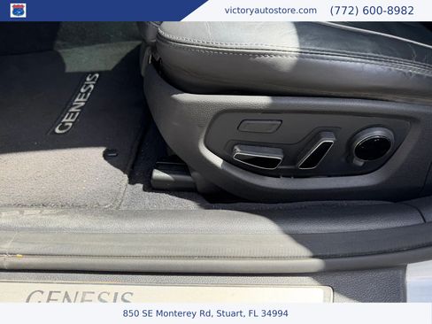 Used 2015 Hyundai Genesis 3.8 w/ Option Group 03 RWD image 20
