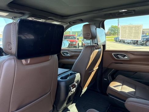 Used 2024 Chevrolet Suburban High Country w/ Max Trailering Package AWD/4WD image 40