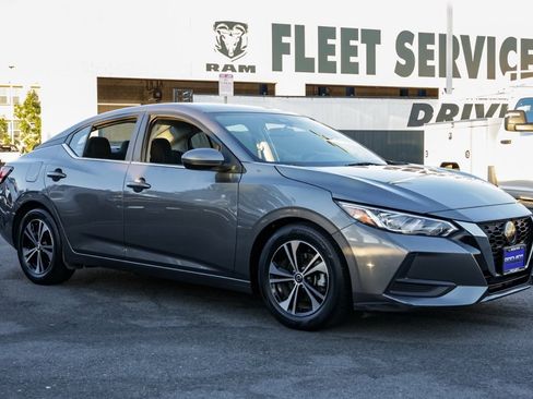 Used 2023 Nissan Sentra SV image 9