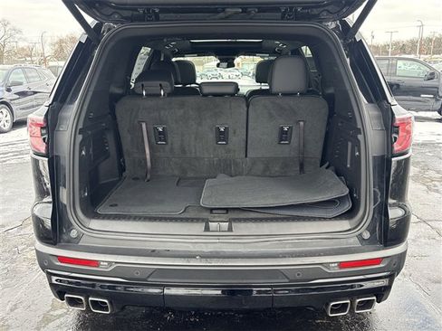 Used 2024 GMC Acadia Elevation w/ Black Edition image 27