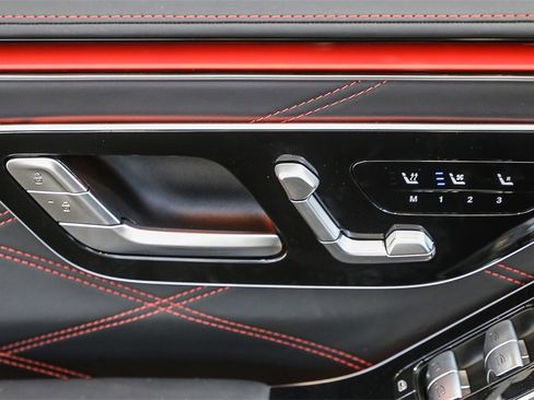 Used 2024 Mercedes-Benz S 63 AMG S image 33