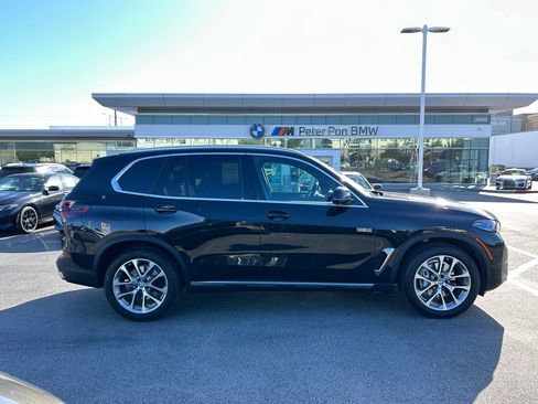 Used 2024 BMW X5 xDrive40i w/ Premium Package AWD/4WD image 6