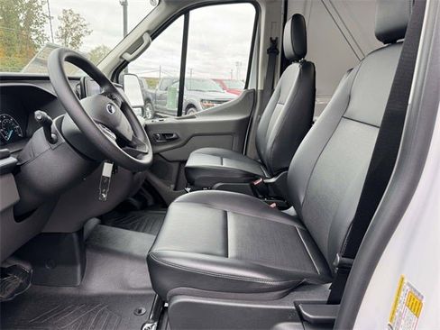 New 2025 Ford Transit 250 148 Medium Roof image 9