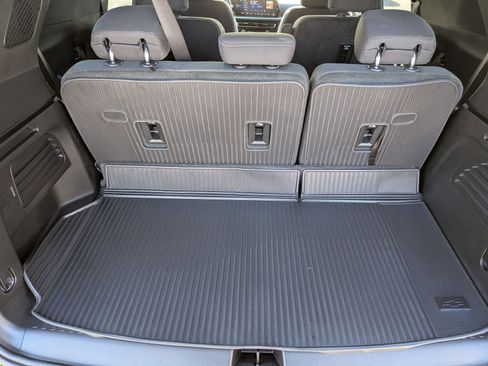 Used 2026 Chevrolet Traverse LT w/ LPO, Floor Liner Package FWD image 26