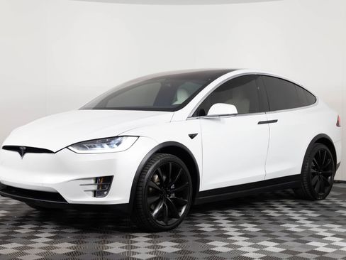 Used 2020 Tesla Model X Long Range image 1
