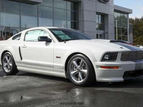 Used 2007 Ford Mustang GT RWD image 12