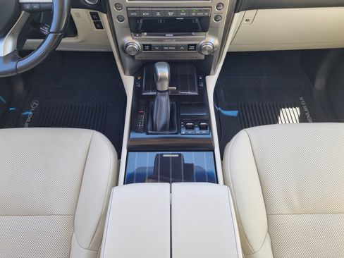 Used 2021 Lexus GX 460 Premium w/ Accessory Package AWD/4WD image 17