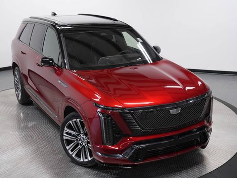 Used 2026 Cadillac Vistiq Platinum w/ LPO, Floor Liner Package AWD/4WD image 62