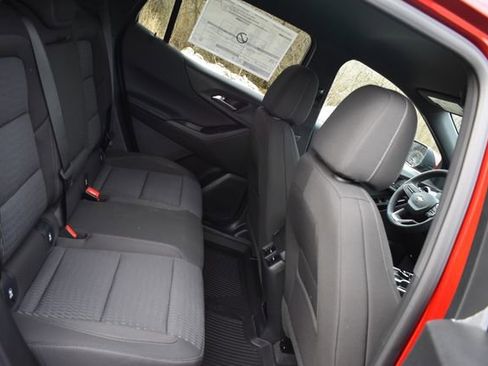 New 2026 Chevrolet Equinox LT w/ Safety and Technology Package image 15