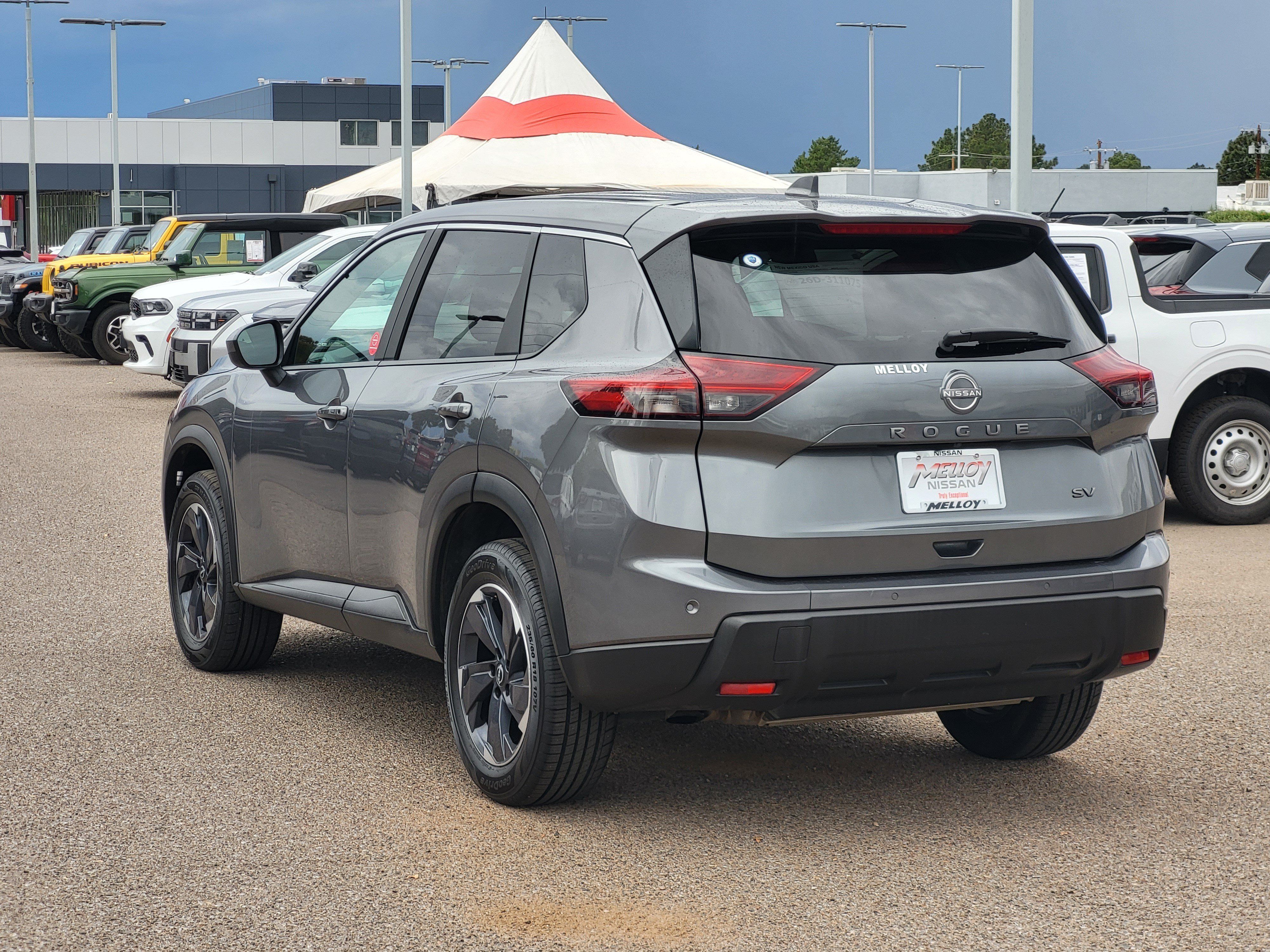 Certified 2024 Nissan Rogue SV FWD image 5