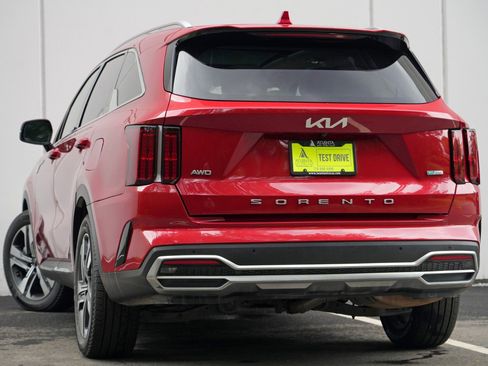 Used 2022 Kia Sorento SX w/ Panoramic Sunroof Package AWD/4WD image 5